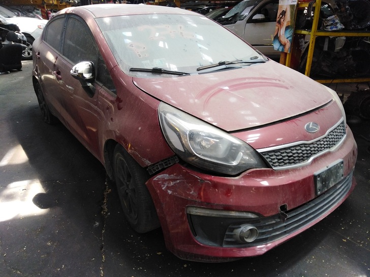 RIEL INYECCIóN Kia RIO 2012  USADO EN DESARME